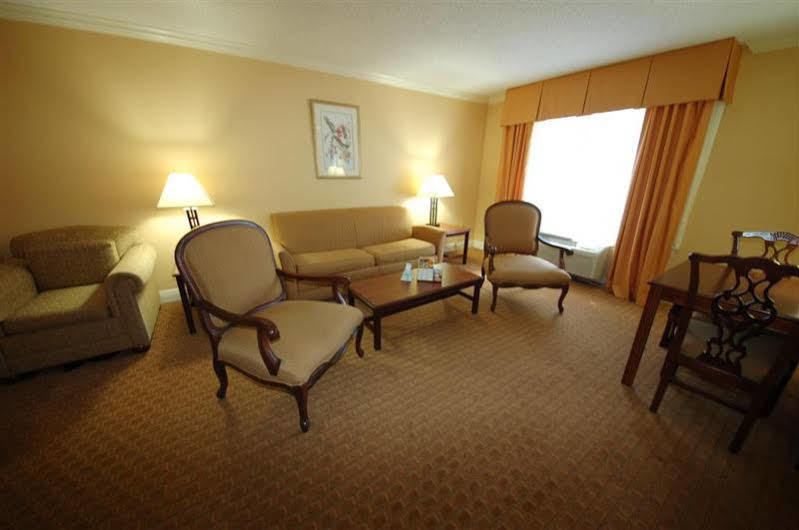 Best Western Richmond Suites H บาตันรูช ภายนอก รูปภาพ
