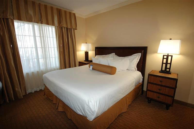 Best Western Richmond Suites H บาตันรูช ภายนอก รูปภาพ